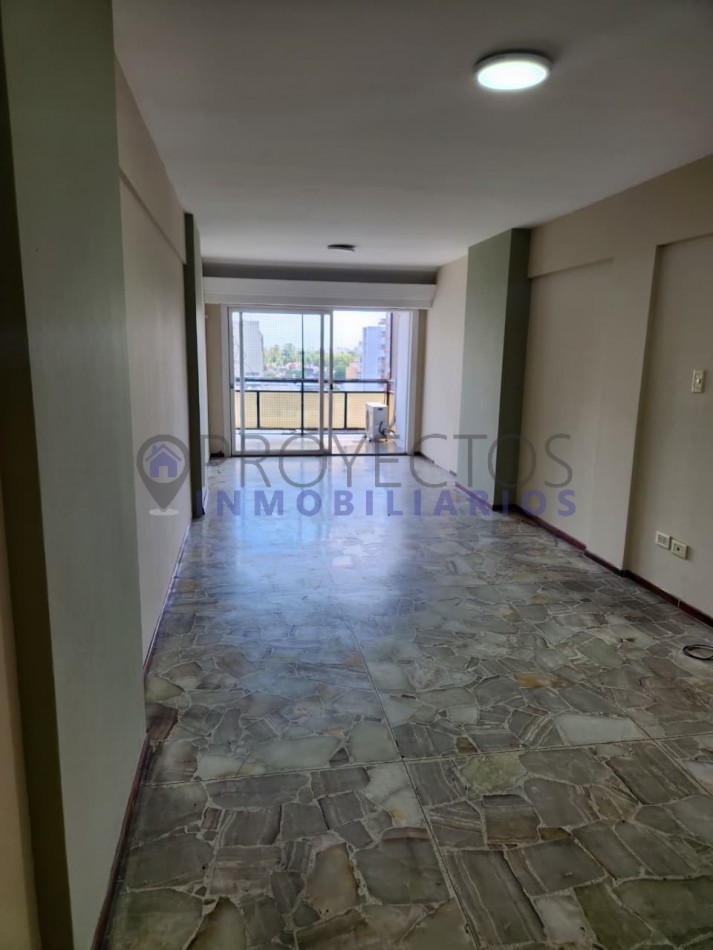 5 ambientes en alquiler al frente sobre Av. Rivadavia 13.900 - Ramos Mejia