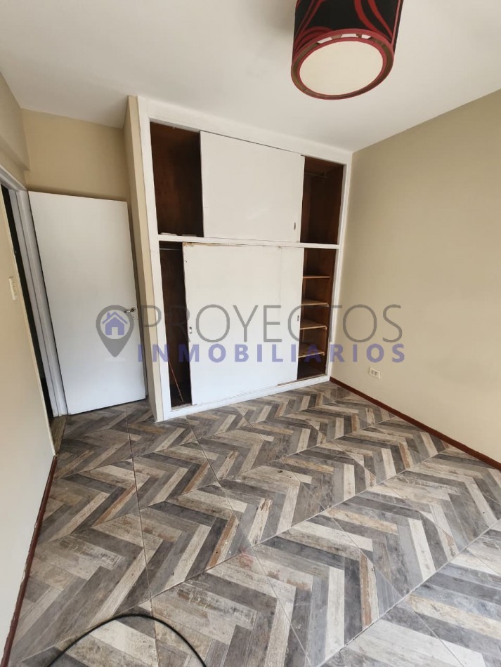 5 ambientes en alquiler al frente sobre Av. Rivadavia 13.900 - Ramos Mejia