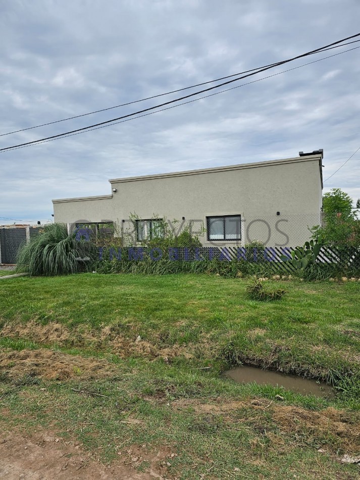 Casa de 3 ambientes con pileta - Gral Hornos, Gral. Las Heras