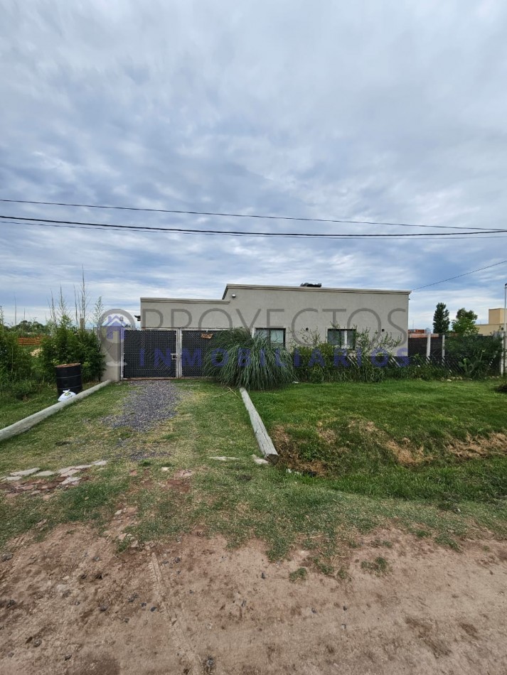 Casa de 3 ambientes con pileta - Gral Hornos, Gral. Las Heras