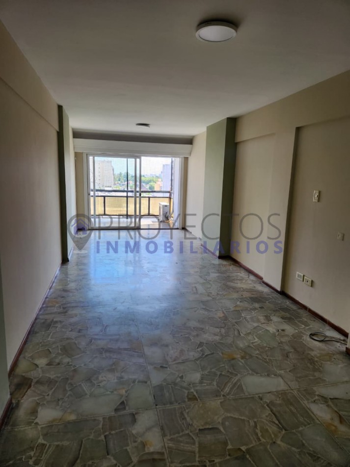 5 ambientes en alquiler al frente sobre Av. Rivadavia 13.900 - Ramos Mejia