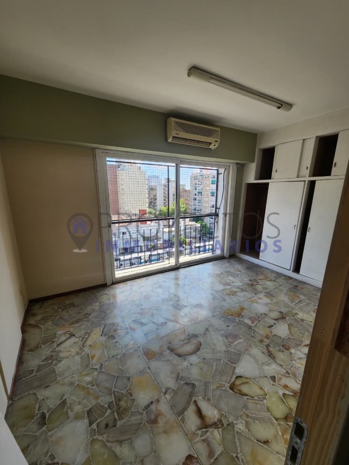 5 ambientes en alquiler al frente sobre Av. Rivadavia 13.900 - Ramos Mejia