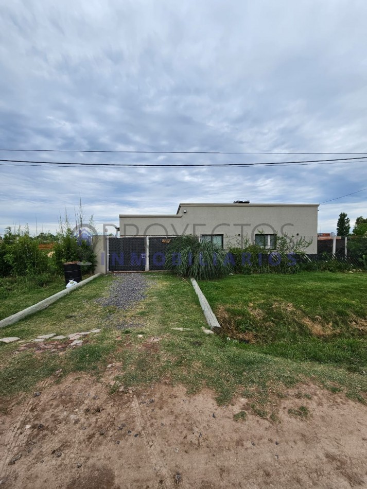 Casa de 3 ambientes con pileta - Gral Hornos, Gral. Las Heras